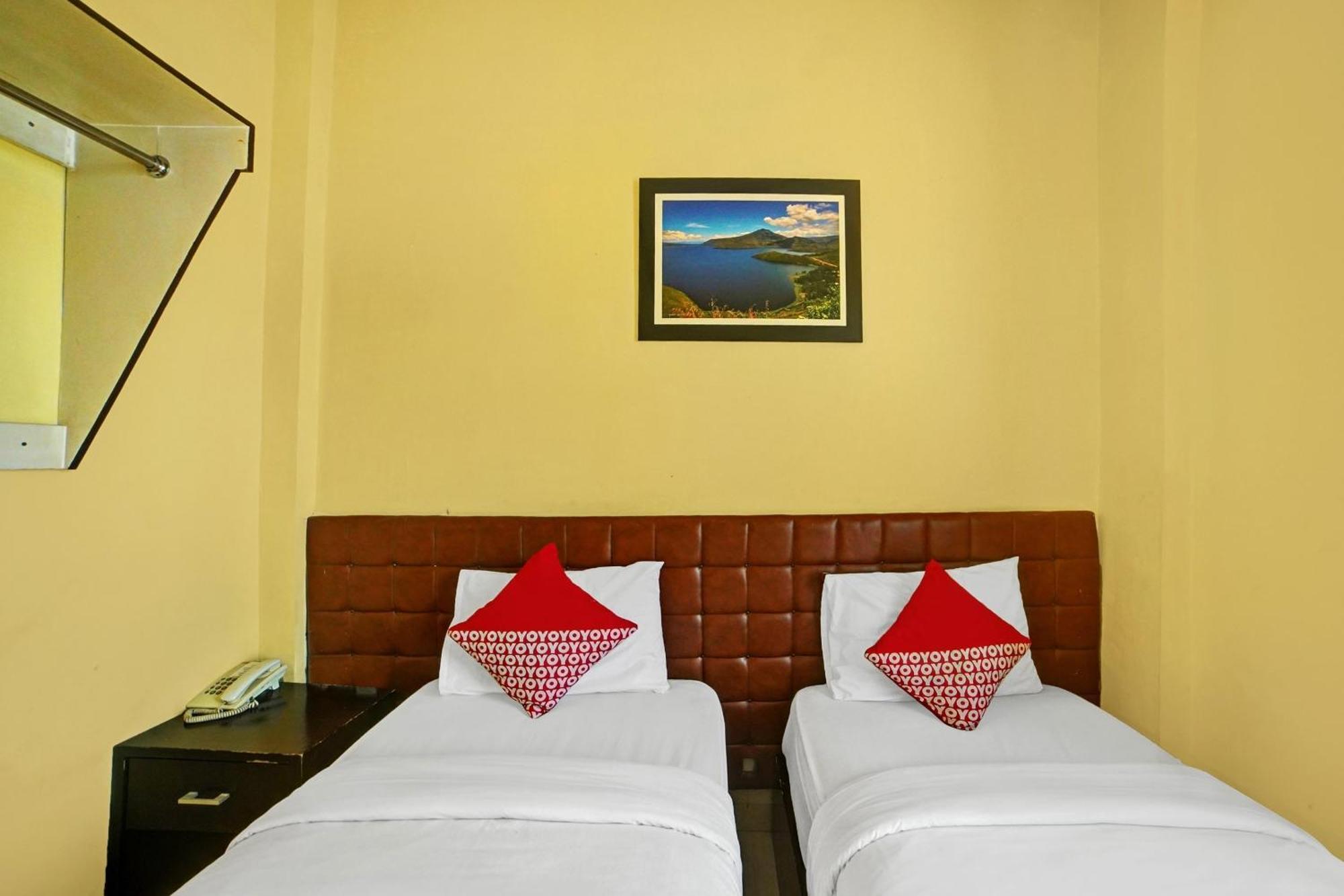 Hotel Super Oyo 90565 Wesly House Medan Exterior foto