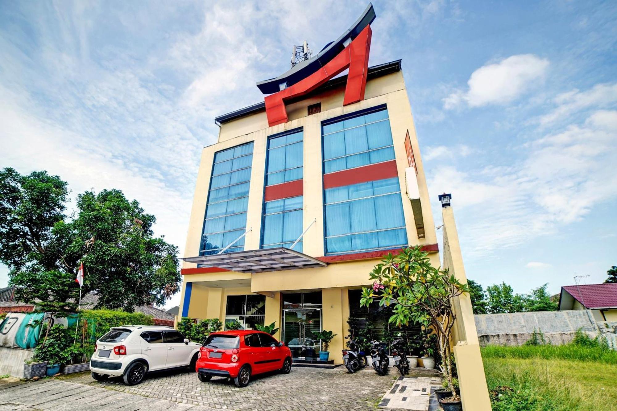Hotel Super Oyo 90565 Wesly House Medan Exterior foto