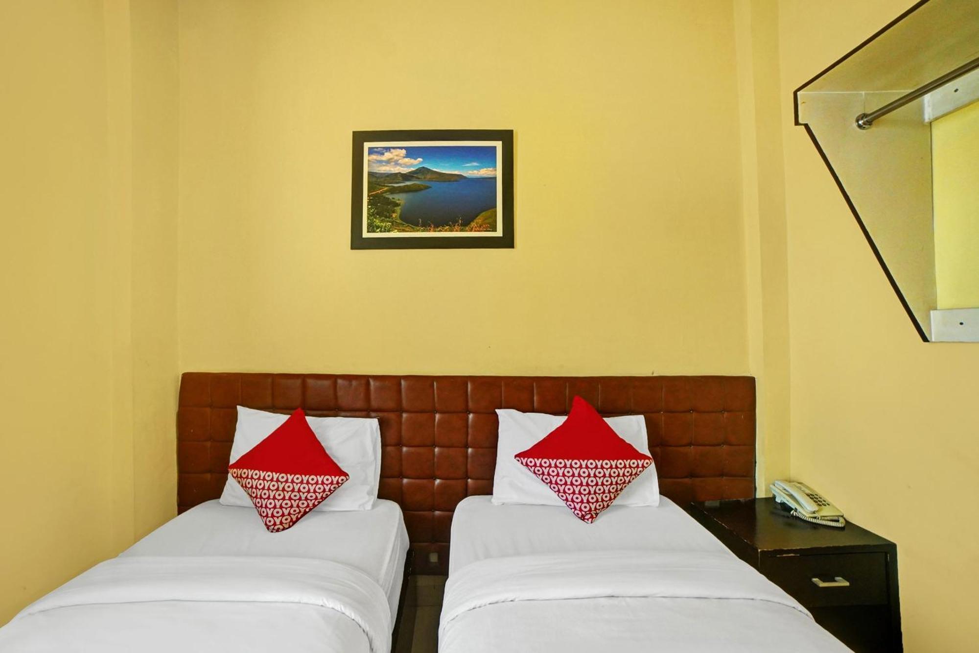 Hotel Super Oyo 90565 Wesly House Medan Exterior foto