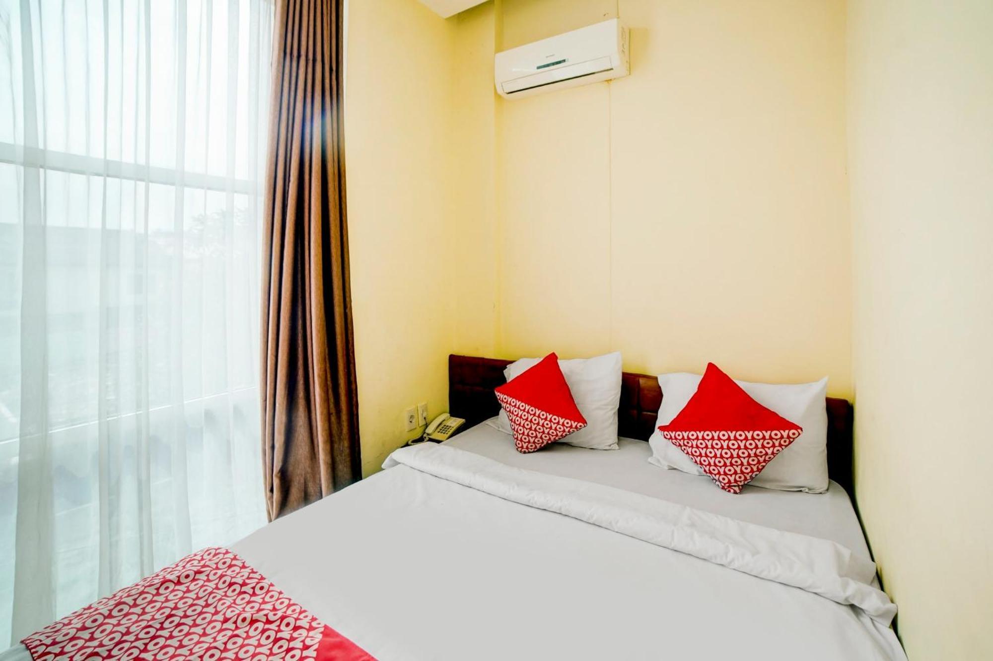 Hotel Super Oyo 90565 Wesly House Medan Exterior foto