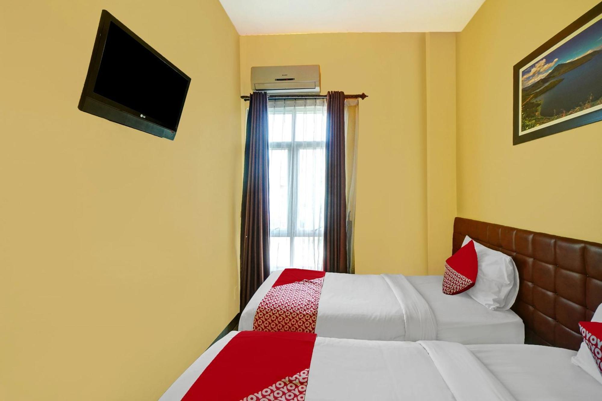 Hotel Super Oyo 90565 Wesly House Medan Exterior foto